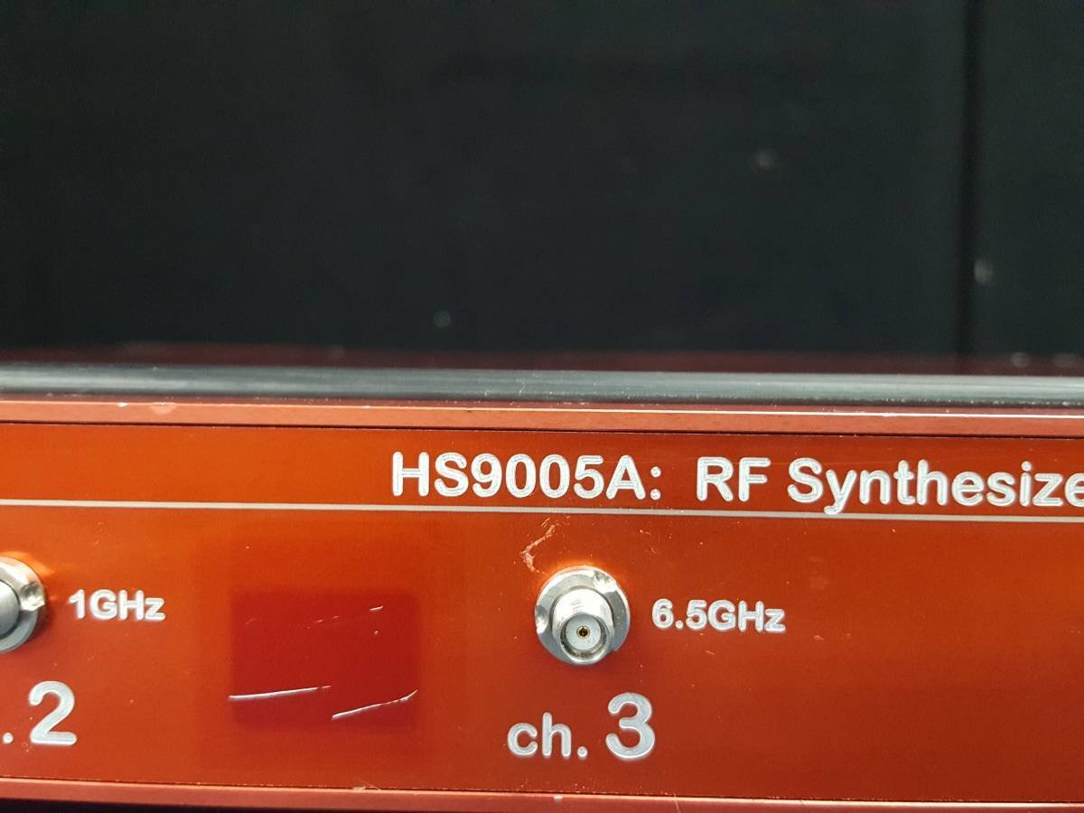 Holzworth HS9005A RF Synthesizer Opt. CMOS1 E4 OCXO [n1197679749]