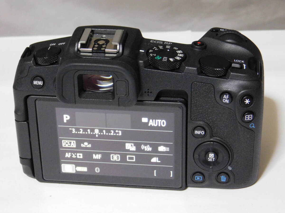 Canon EOS RP Mirrorless Digital Camera [q1198000923]