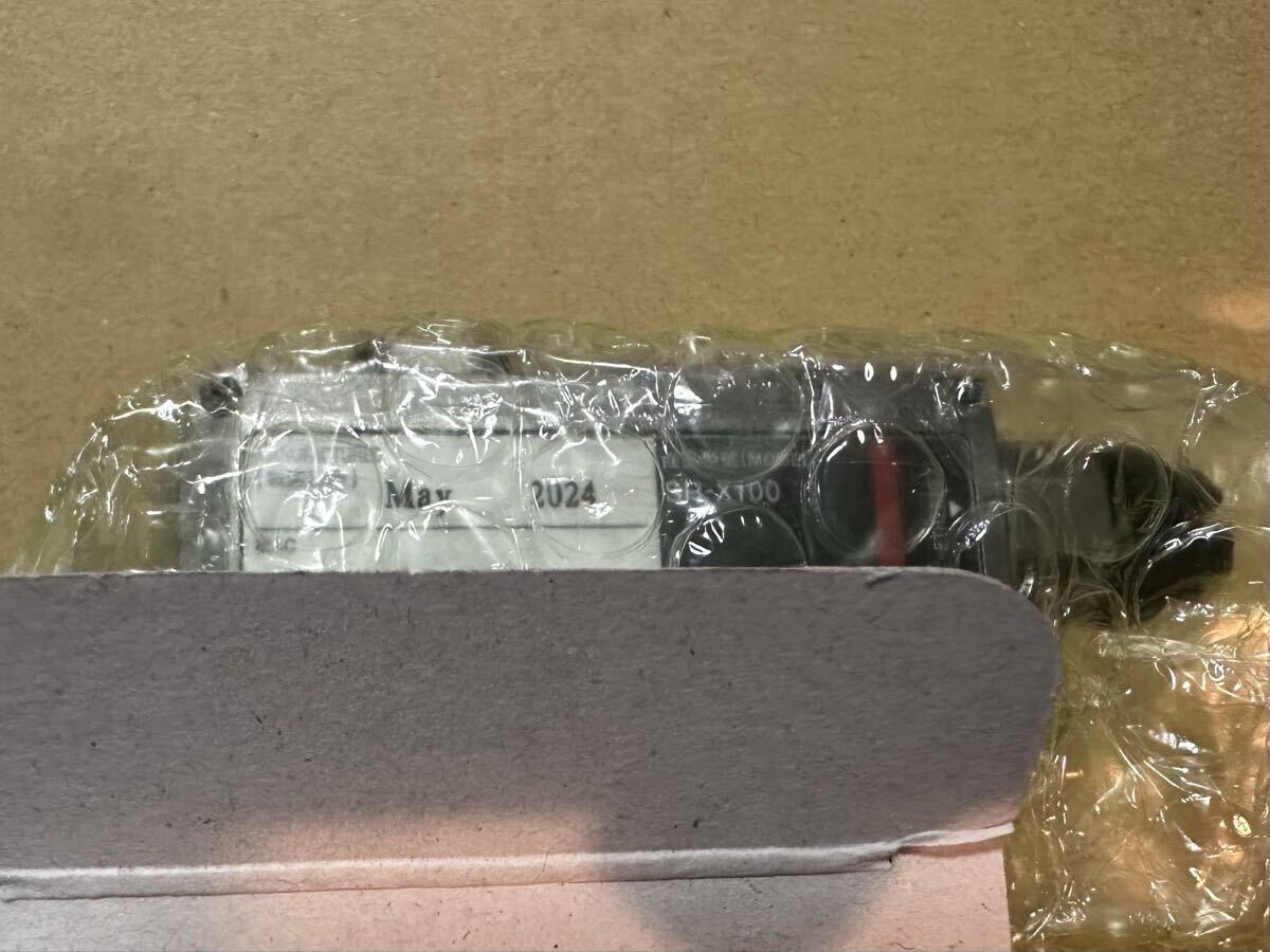 KEYENCE SR-X100 Item Set of 2 [m1198189805]
