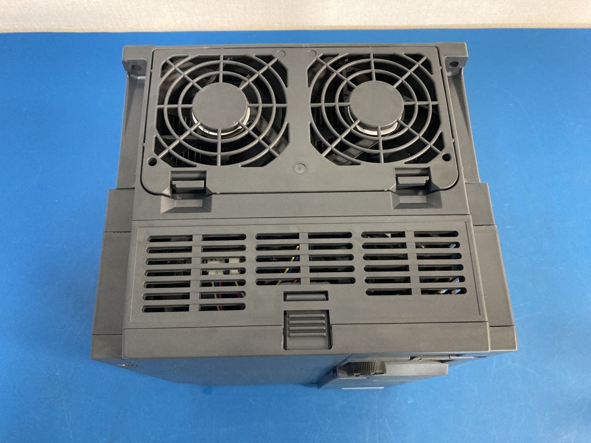Mitsubishi Electric FR-E720-15K Inverter FREQROL-E700 Series Three-Phase 200V [p1198469323]