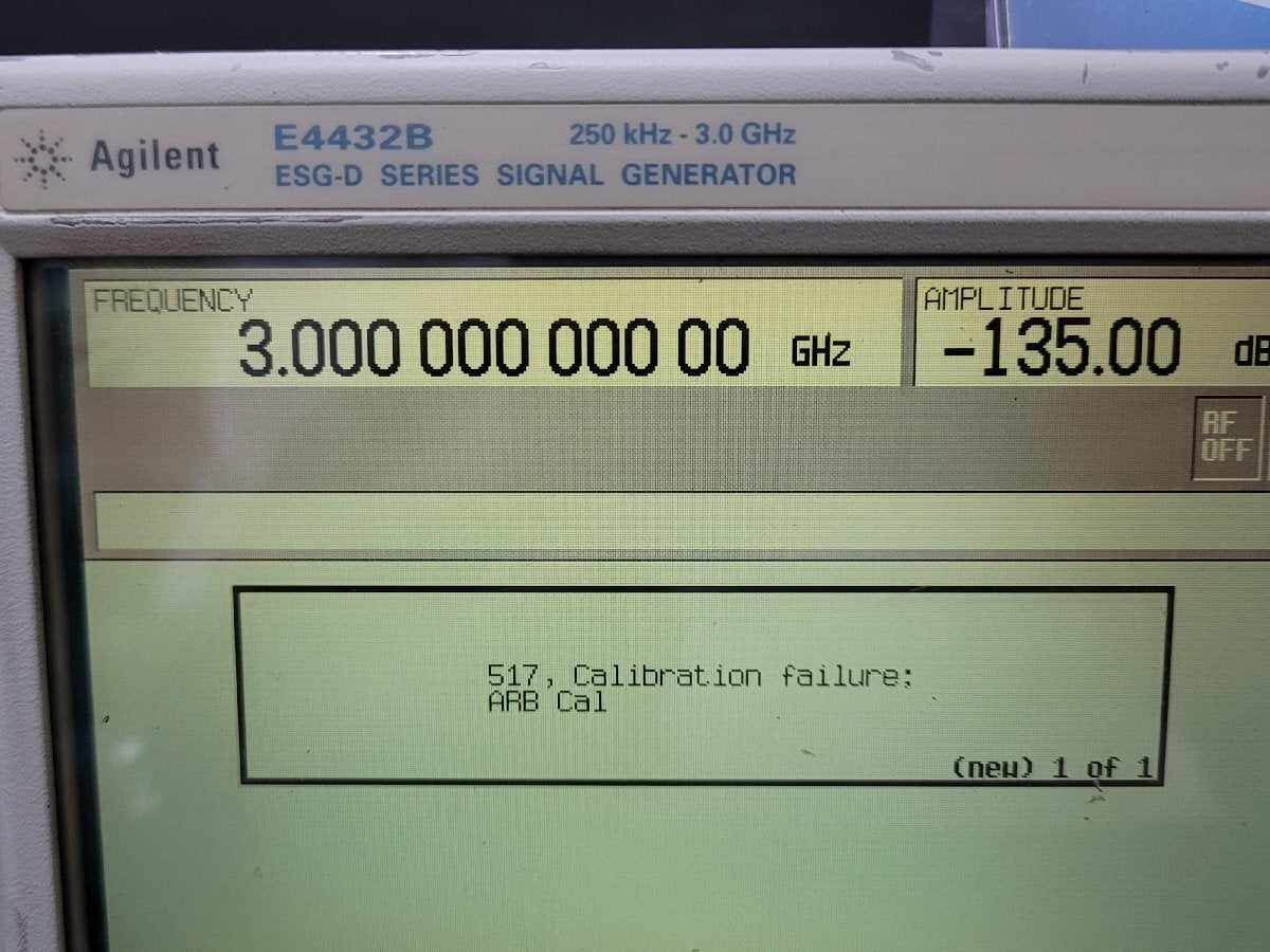 Agilent E4432B Digital RF Signal Generator 250kHz-3GHz [g1198597099]