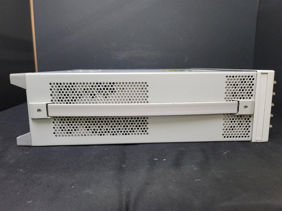 Agilent E4433B Digital RF Signal Generator 250kHz-4GHz [q1198624111]