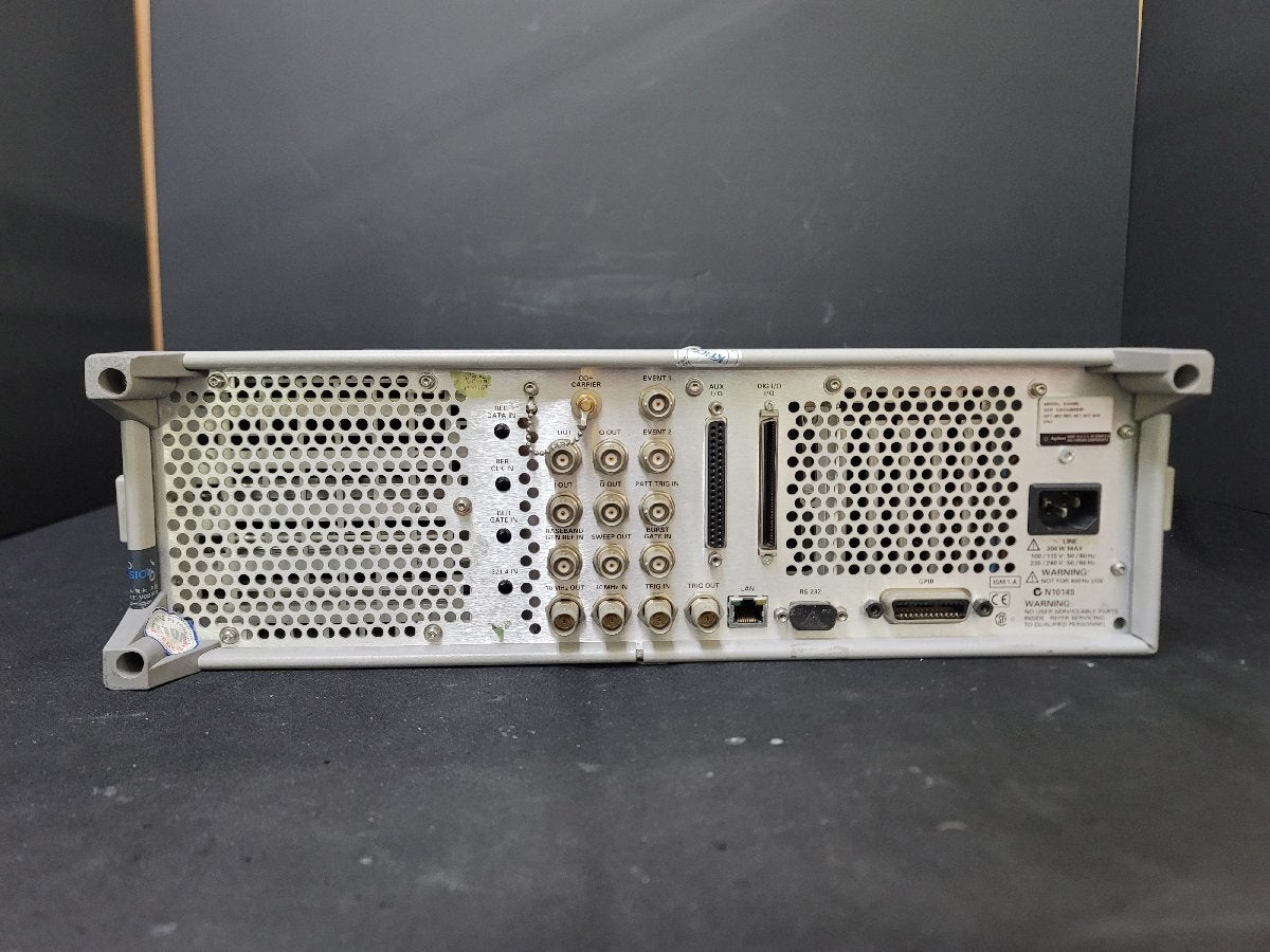 Agilent E4438C Vector Signal Generator 250kHz-6GHz (for parts) [w1198627603]