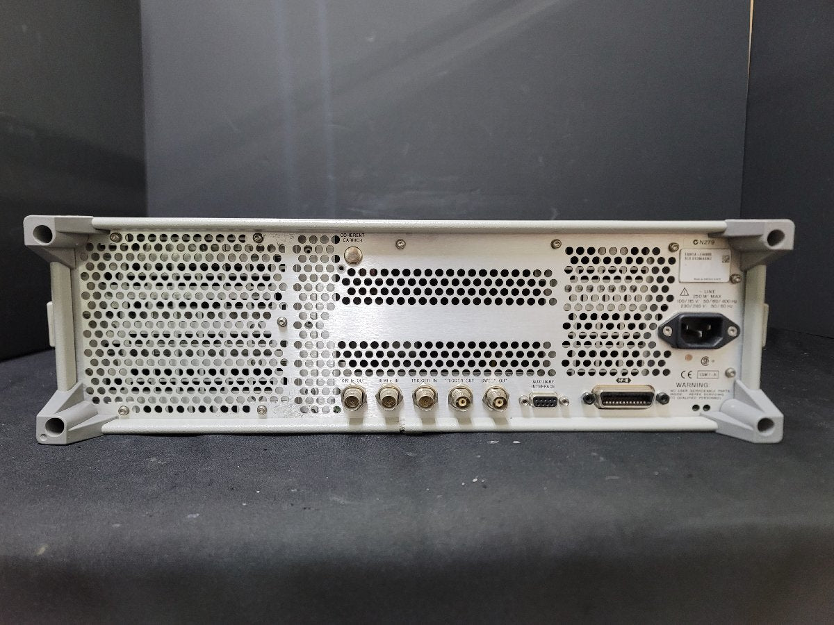 HP E4400B Analog RF Signal Generator 250kHz to 1GHz [w1198626021]