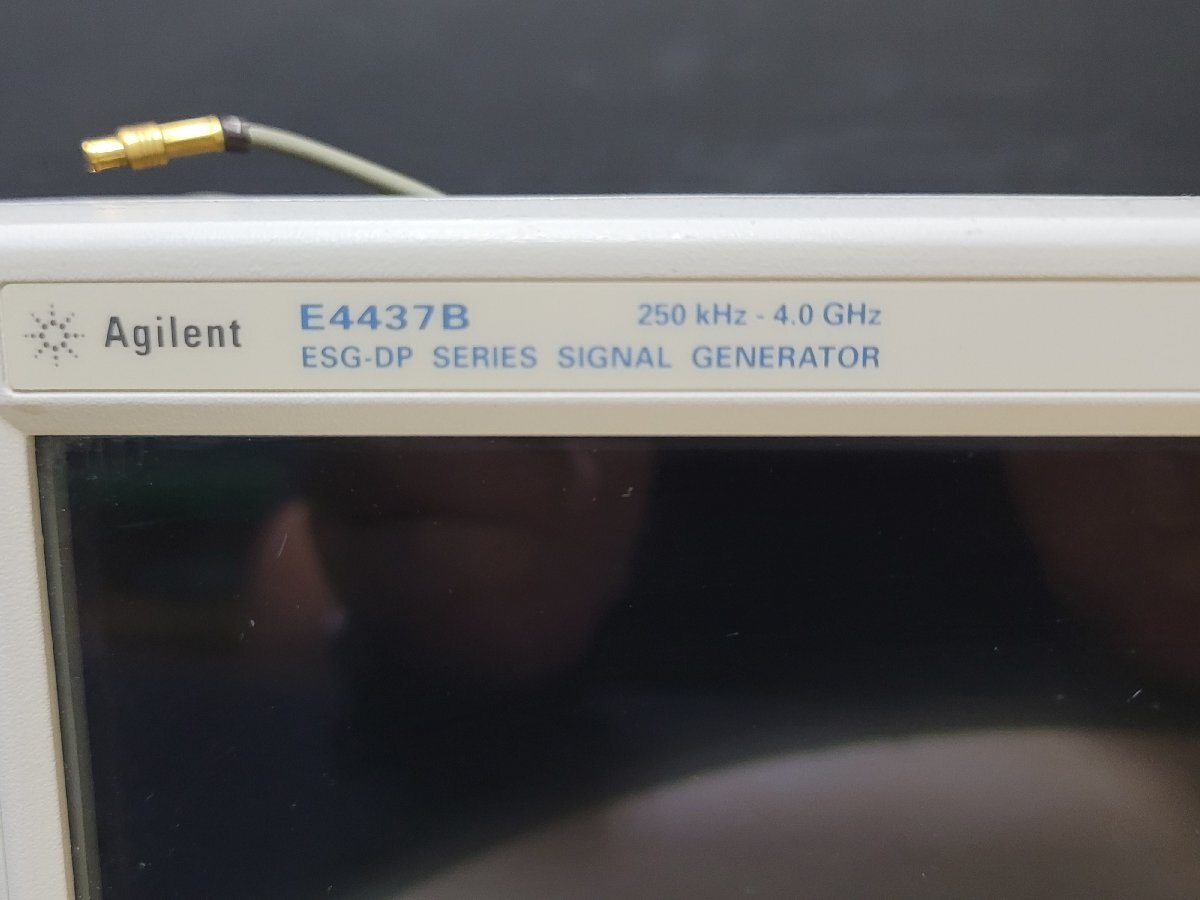 Agilent E4437B 250 kHz - 4 GHz Front Panel [p1198728416]