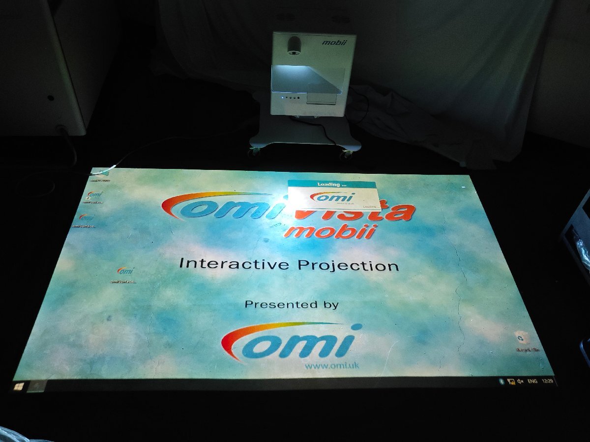 OMi Vista Mobii Interactive Projection System [h1199450697]
