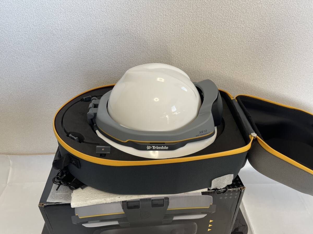Trimble XR10 HoloLens 2 Augmented Reality Headset [w1199966055]