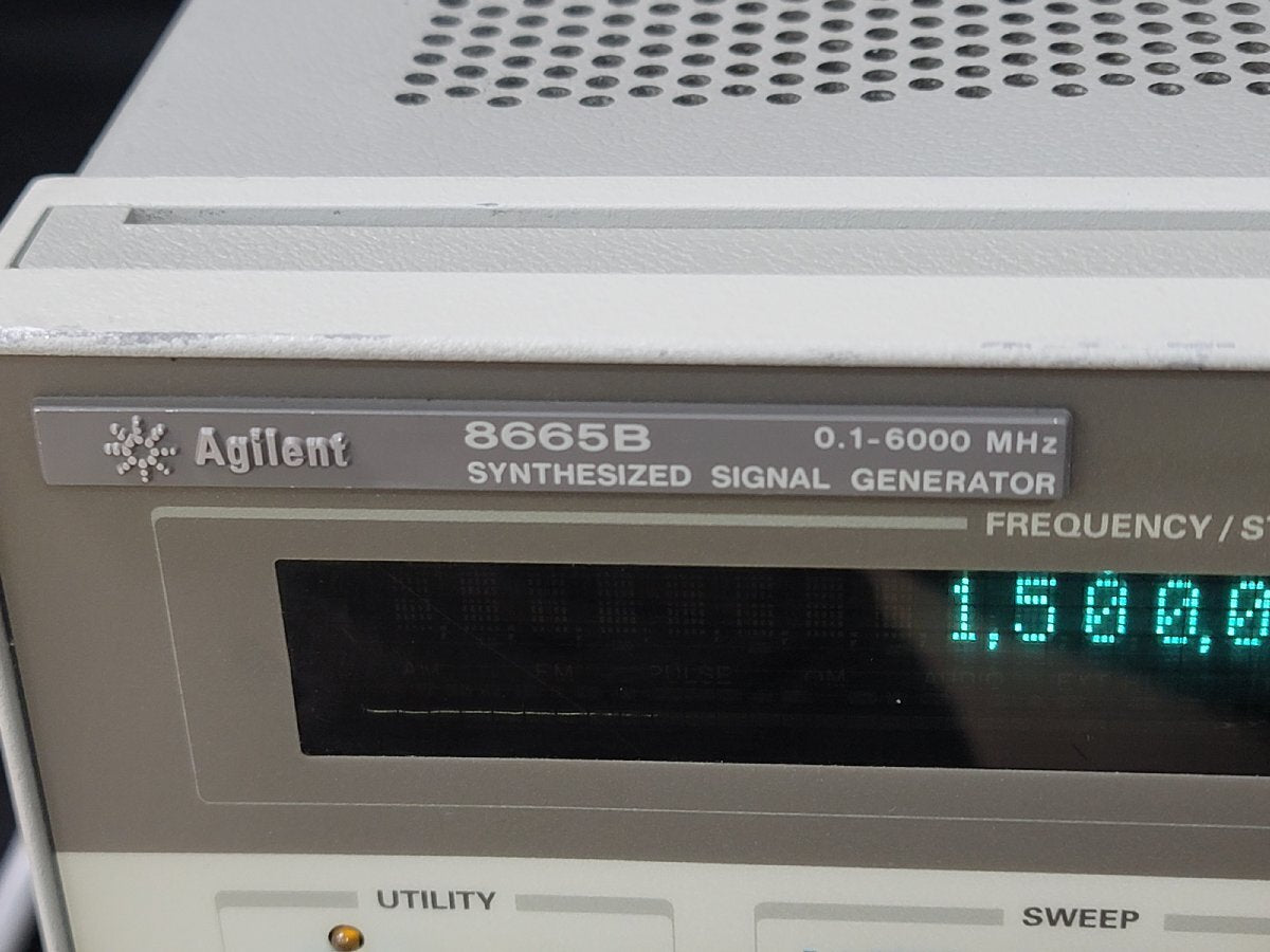 HP 8665B Synthesized Signal Generator 100kHz-6GHz [c1201496484]