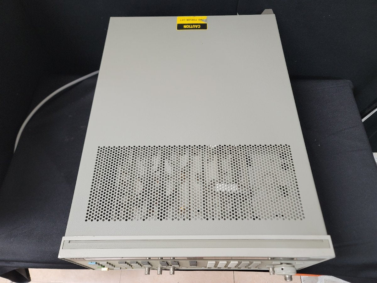 Agilent 8665B Synthesized Signal Generator 100kHz-6GHz [l1201652050]