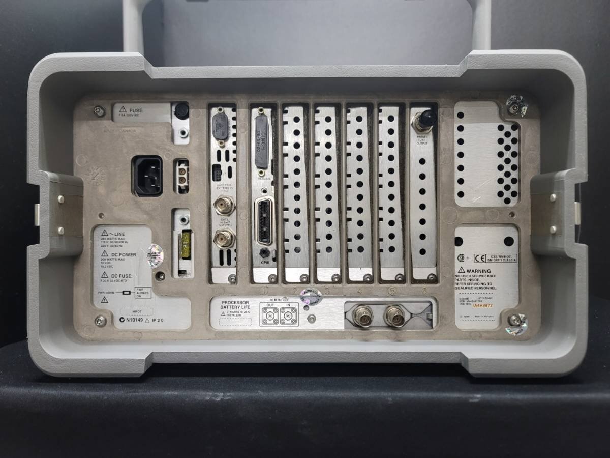 Agilent E4404B Spectrum Analyzer 9kHz-6.7GHz [c1203444524]