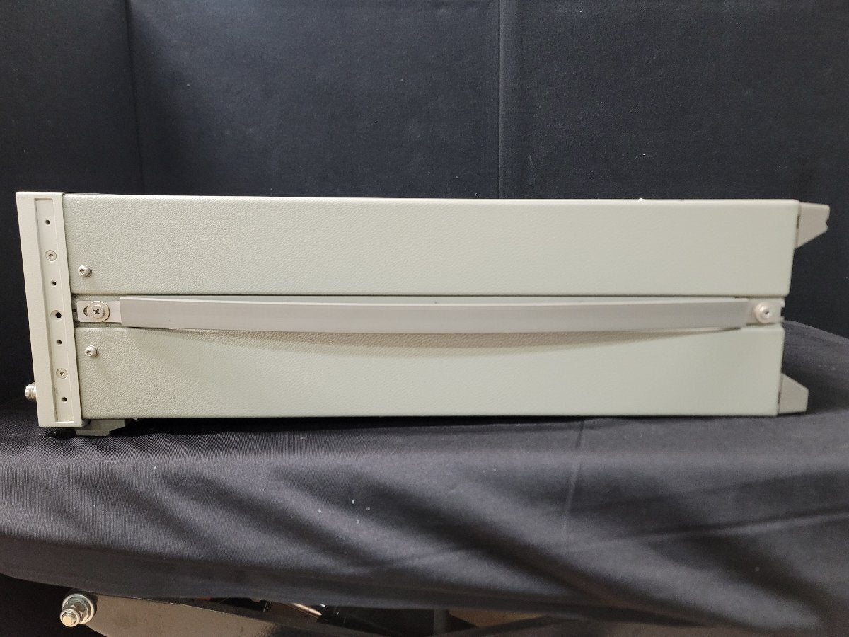 Agilent 8664A Synthesized Signal Generator 100kHz-3GHz [c1203761425]