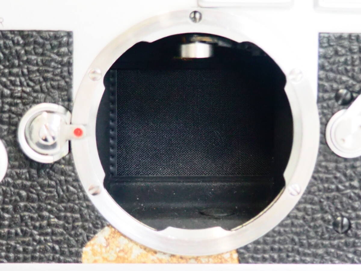 Leica M3 Rangefinder Film Camera Silver 990000 Series [l1205292317]