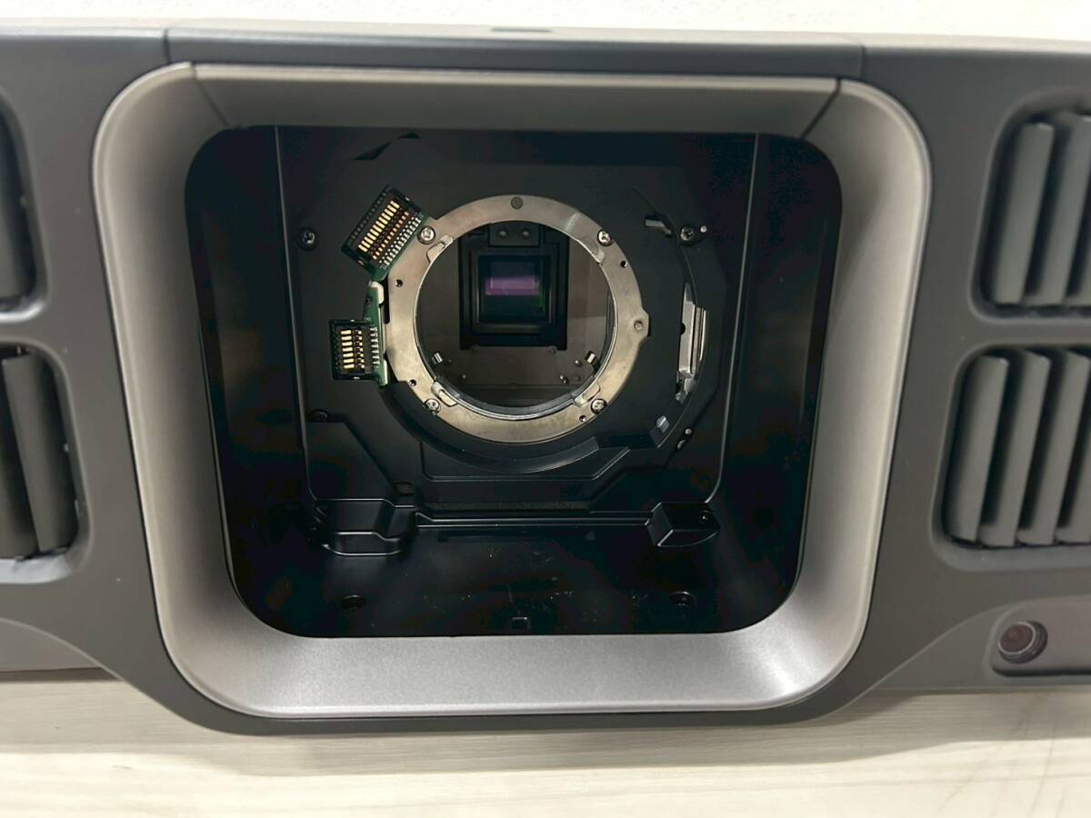Epson EB-L1495U LCD Projector [c1206427220]