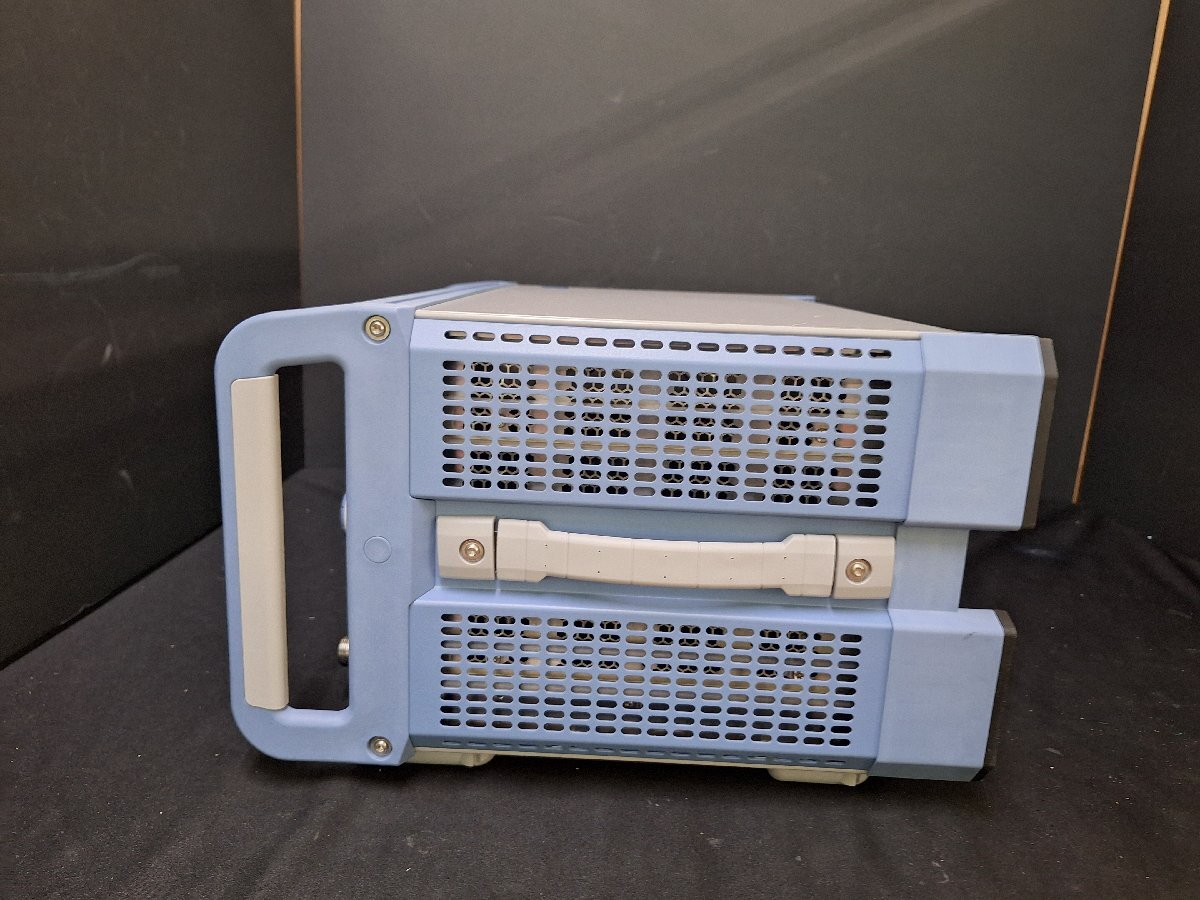 NBC R&S ZNB40 Vector Network Analyzer 100kHz~40GHz 4Port Opt.B10 Win10 [n1206679284]