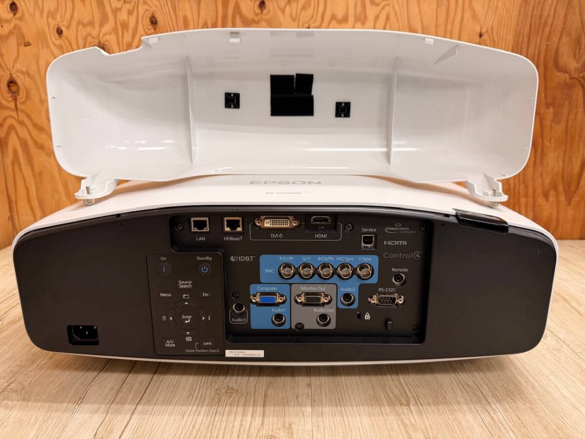 EPSON EB-G7000W Business Projector 6500 Lumens [u1206875427]