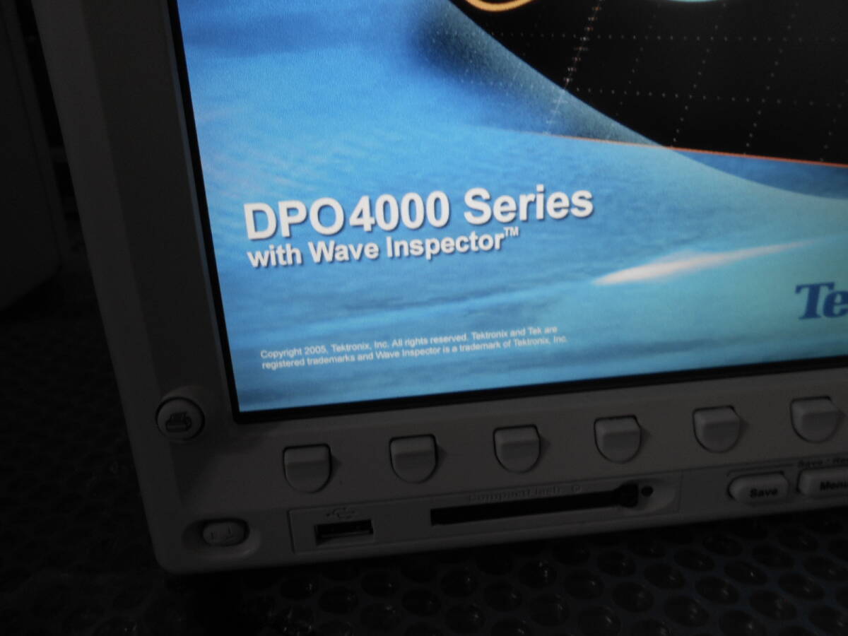 Tektronix DPO4034 Digital Oscilloscope [v1207116162]