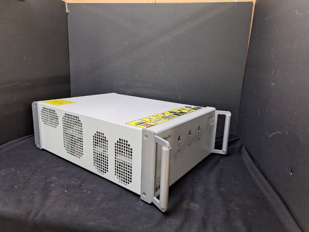 LitePoint IQgig-5G Model A 5G mmWave Test System [e1207692102]