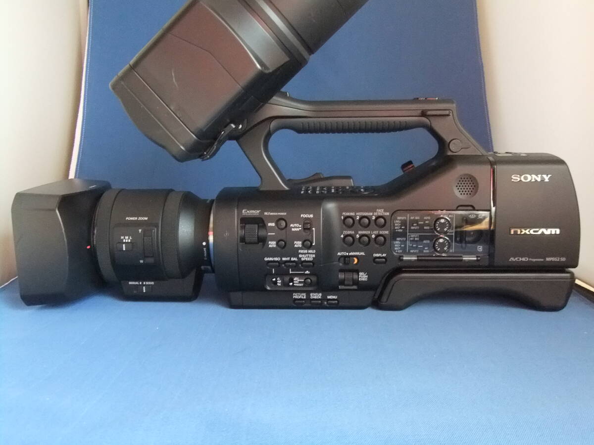 Sony NEX-EA50JH HD Camera with Electric Zoom [r1208038346]