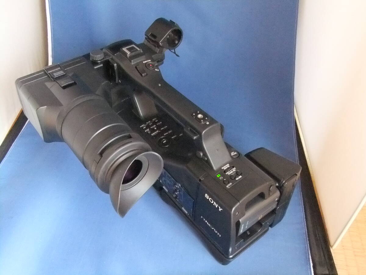 Sony NEX-EA50JH HD Camera with Electric Zoom [r1208038346]