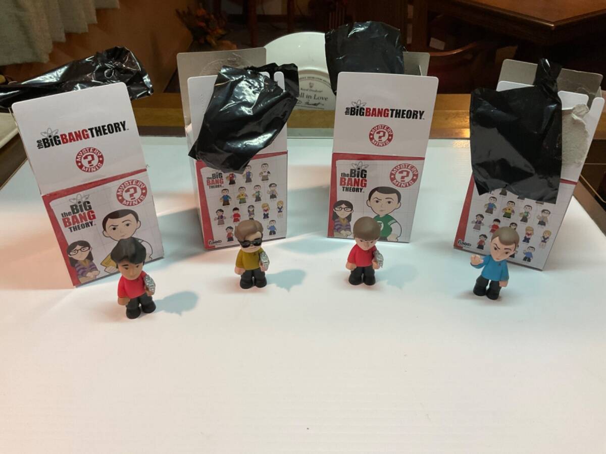Funko Mystery Mini Big Bang Theory Star Trek Sheldon Leonard Howard Raj New [t1208093740]