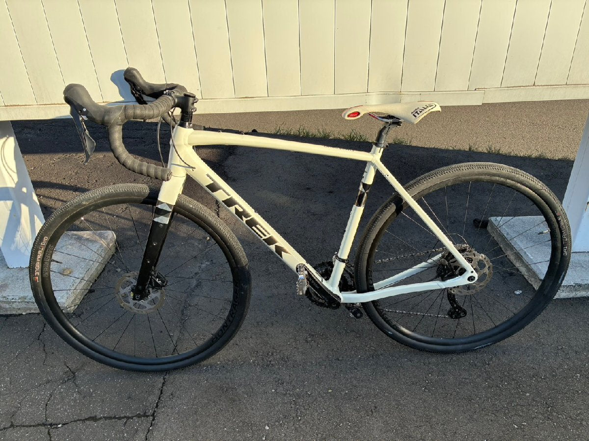 Trek Checkpoint ALR 5 Aluminum Frame Gravel Road Bike 22-speed Medium 530mm [t1208165347]