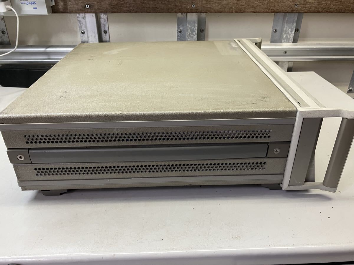 HP 8350B Signal Generator [j1208182577]