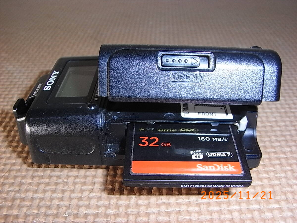 Sony HVR-S270J Video Camera Complete Set with HVR-MRC1, BC-L70, 2 Batteries [w1208707540]