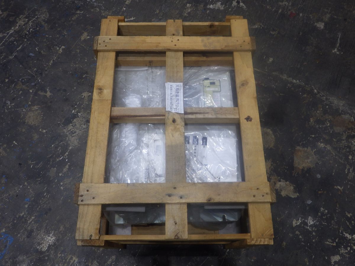 Mitsubishi Electric FR-CV-55K Power Regeneration Converter FREQROL A800 Series Inverter Option Three-Phase 200V 55kW [l1208985539]