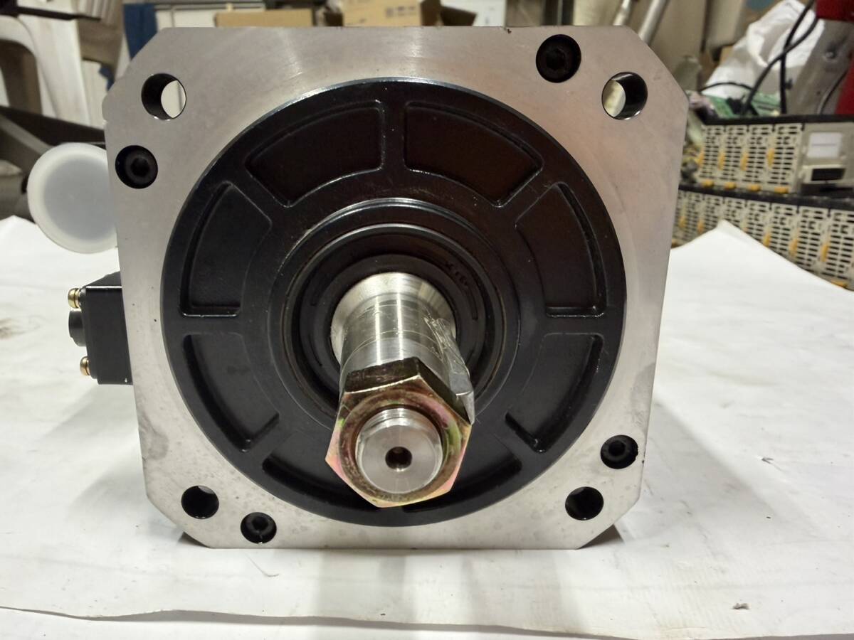 OKUMA BL-ME40J-40TBA Servo Motor [h1209080170]