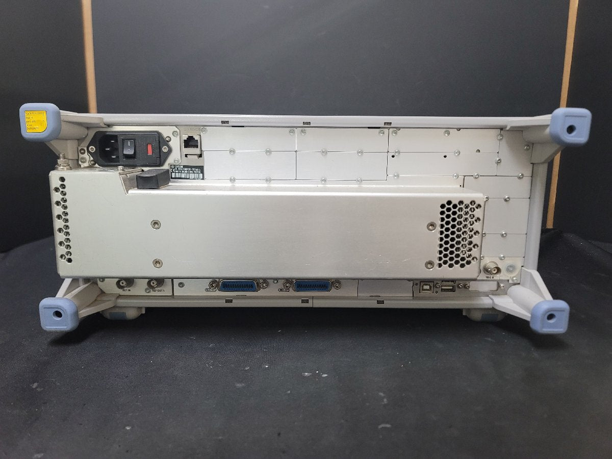 NBC R&S CMW500 Wideband Radio Communication Tester [v1210042010]