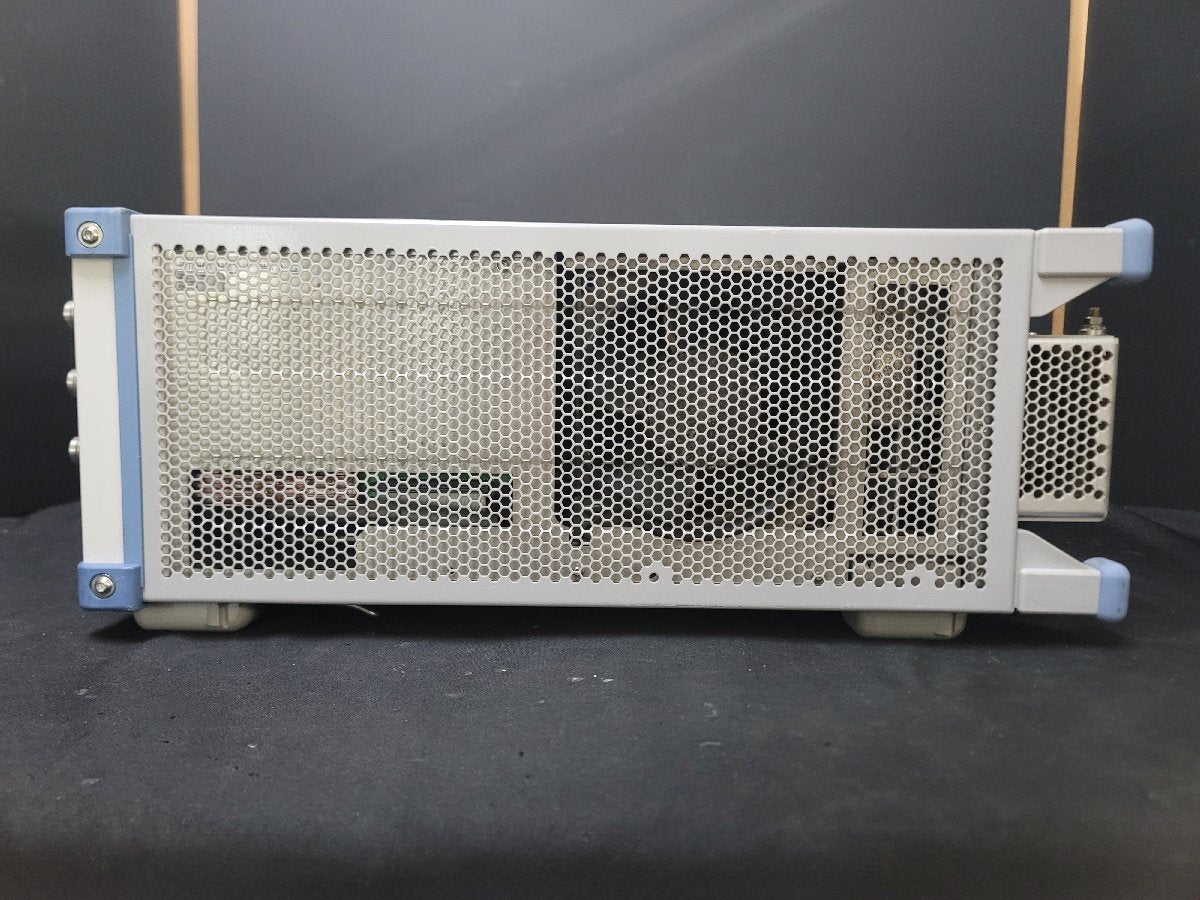 NBC R&S CMW500 Wideband Radio Communication Tester [v1210042010]