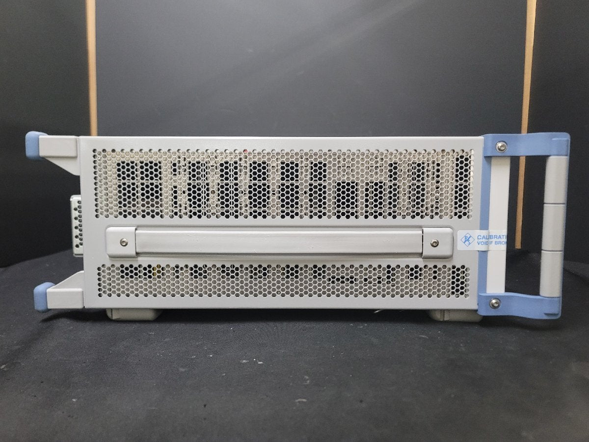 NBC R&S CMW500 Wideband Radio Communication Tester [s1210016173]