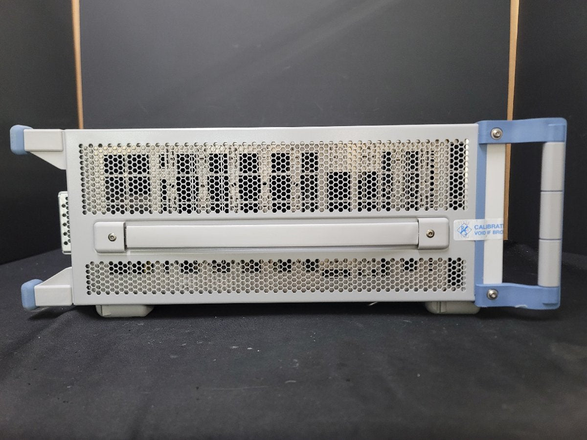 NBC R&S CMW500 Wideband Radio Communication Tester [e1210013730]