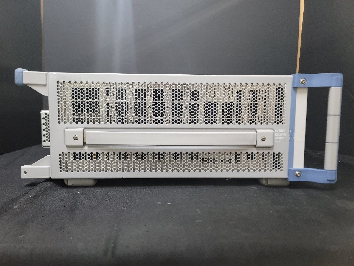 NBC R&S CMW500 Wideband Radio Communication Tester [r1210018001]