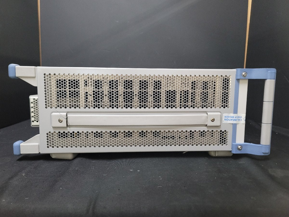 NBC R&S CMW500 Wideband Radio Communication Tester [j1210040305]