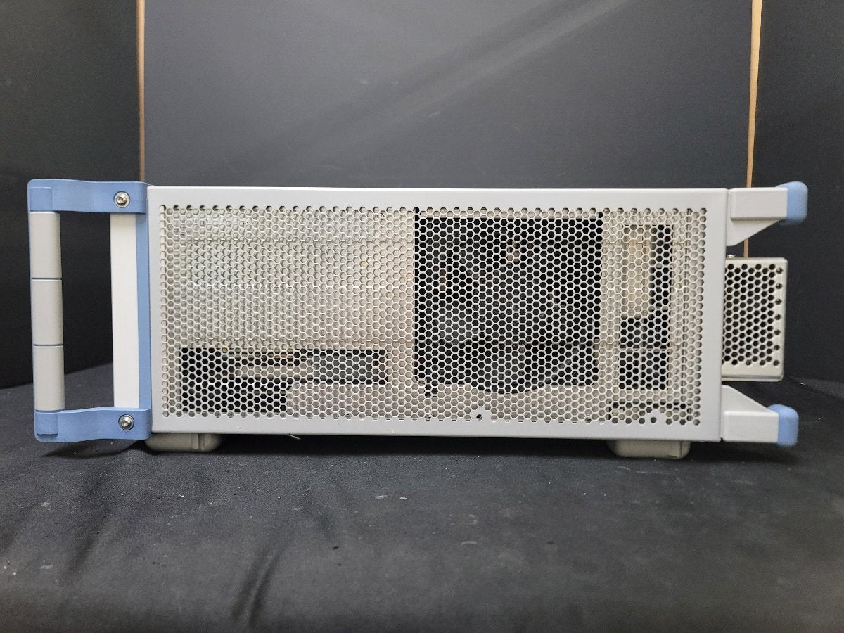 NBC R&S CMW500 Wideband Radio Communication Tester [j1210037768]