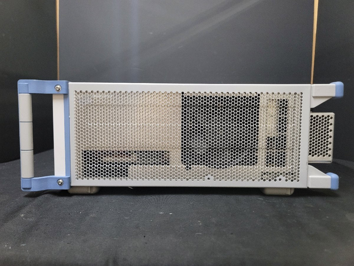 NBC R&S CMW500 Wideband Radio Communication Tester [n1210035802]