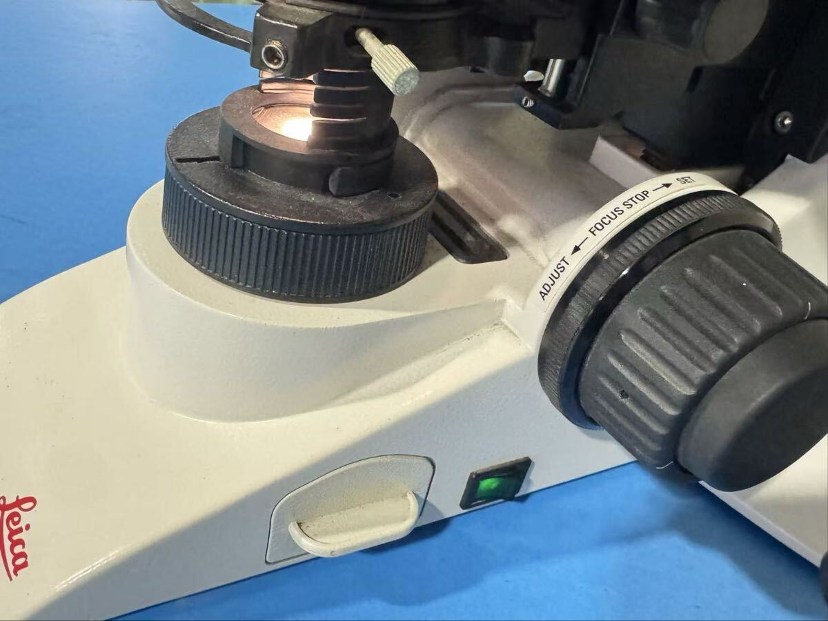 LEICA DM2000 Routine Upright Microscope [q1211041578]