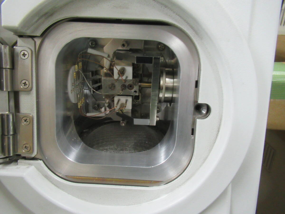 Shimadzu GCMS-QP2010 Gas Chromatography Mass Spectrometer [l1211116523]