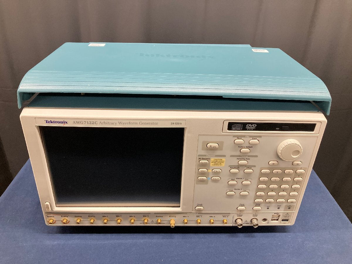 Tektronix AWG7122C Arbitrary Waveform Generator [t1211290733]