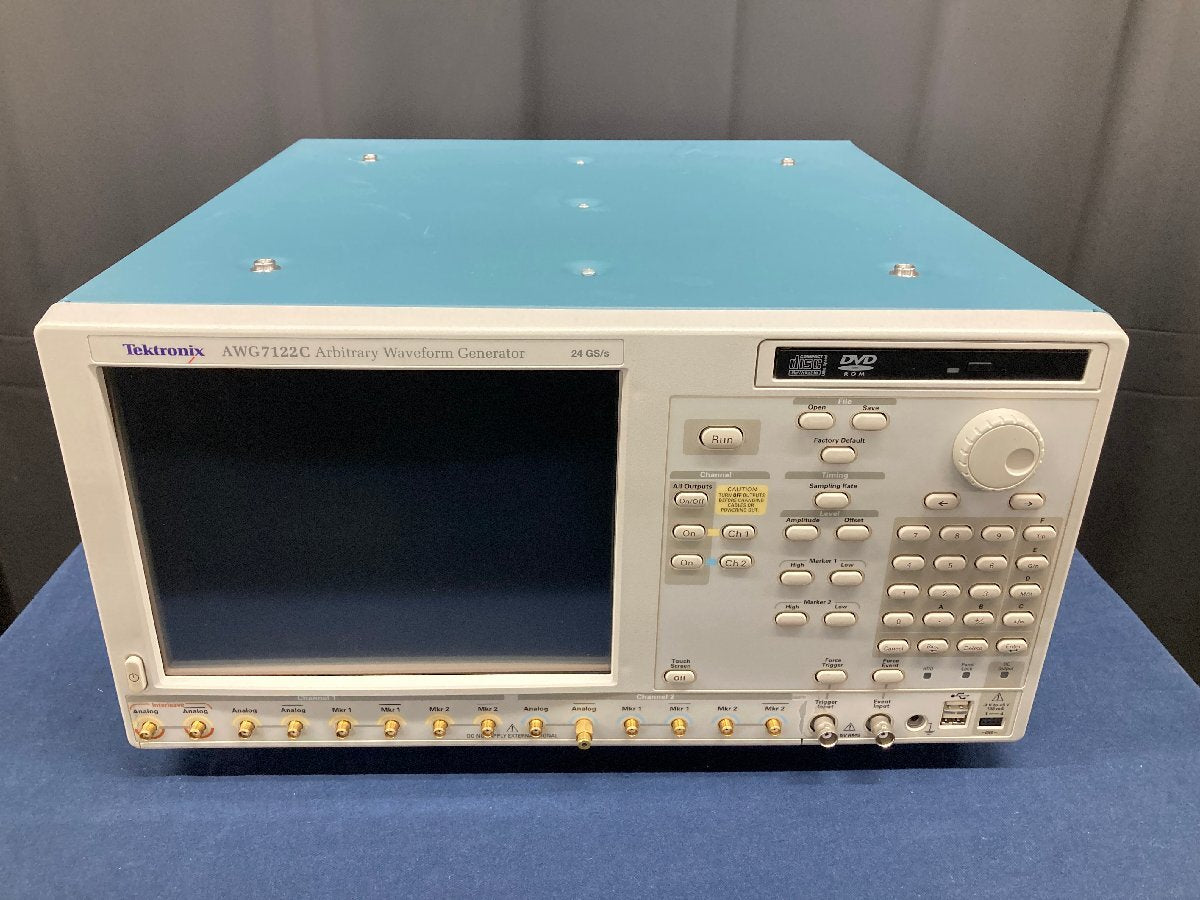 Tektronix AWG7122C Arbitrary Waveform Generator [t1211290733]