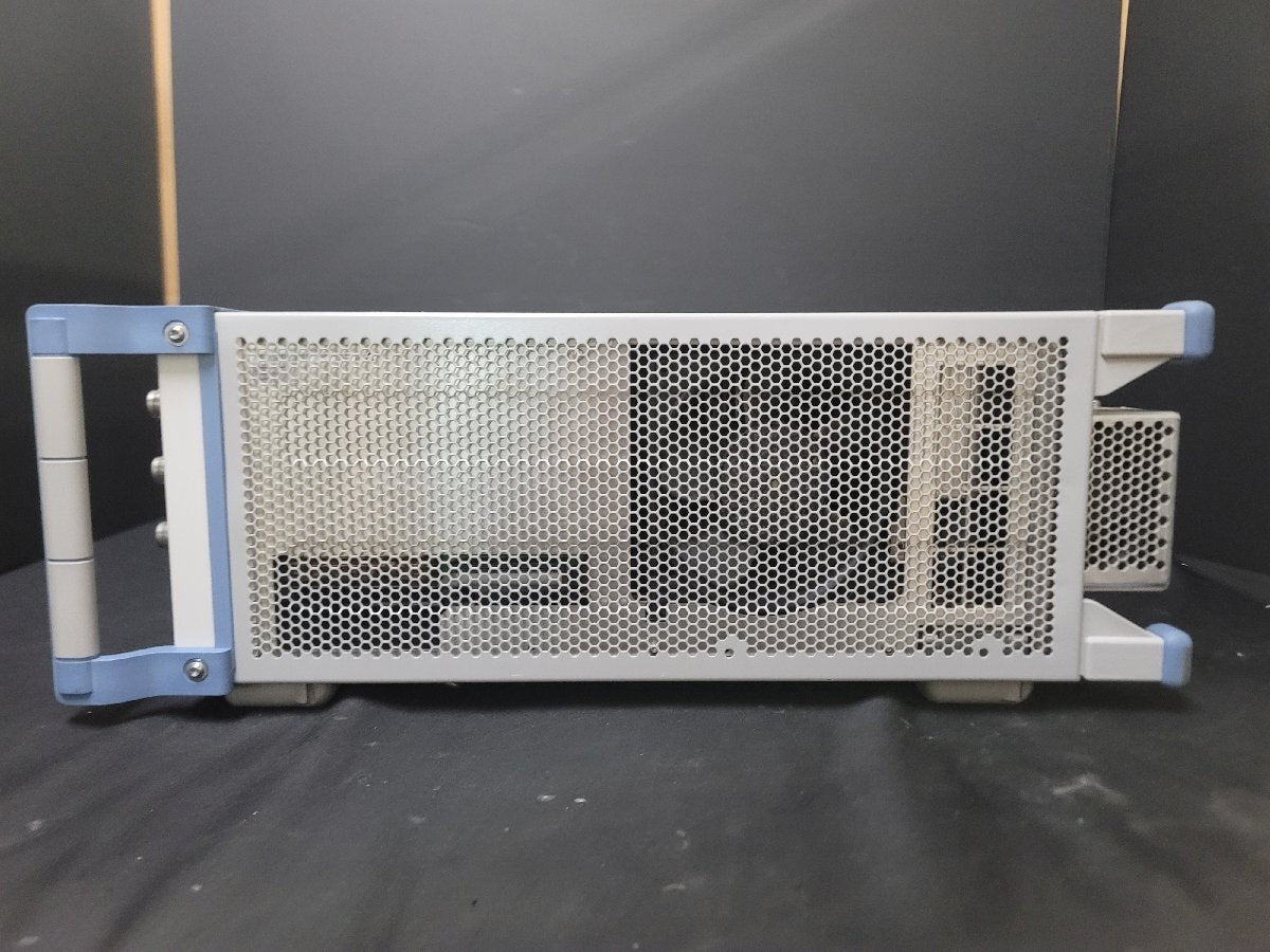 NBC R&S CMW500 Wideband Radio Communication Tester [u1211765690]