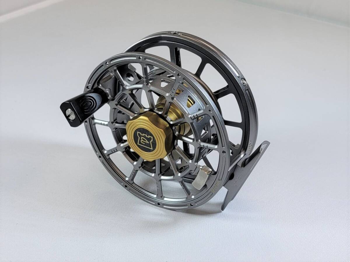 Hardy Zane 8000 Carbon Fly Reel [v1212812113]