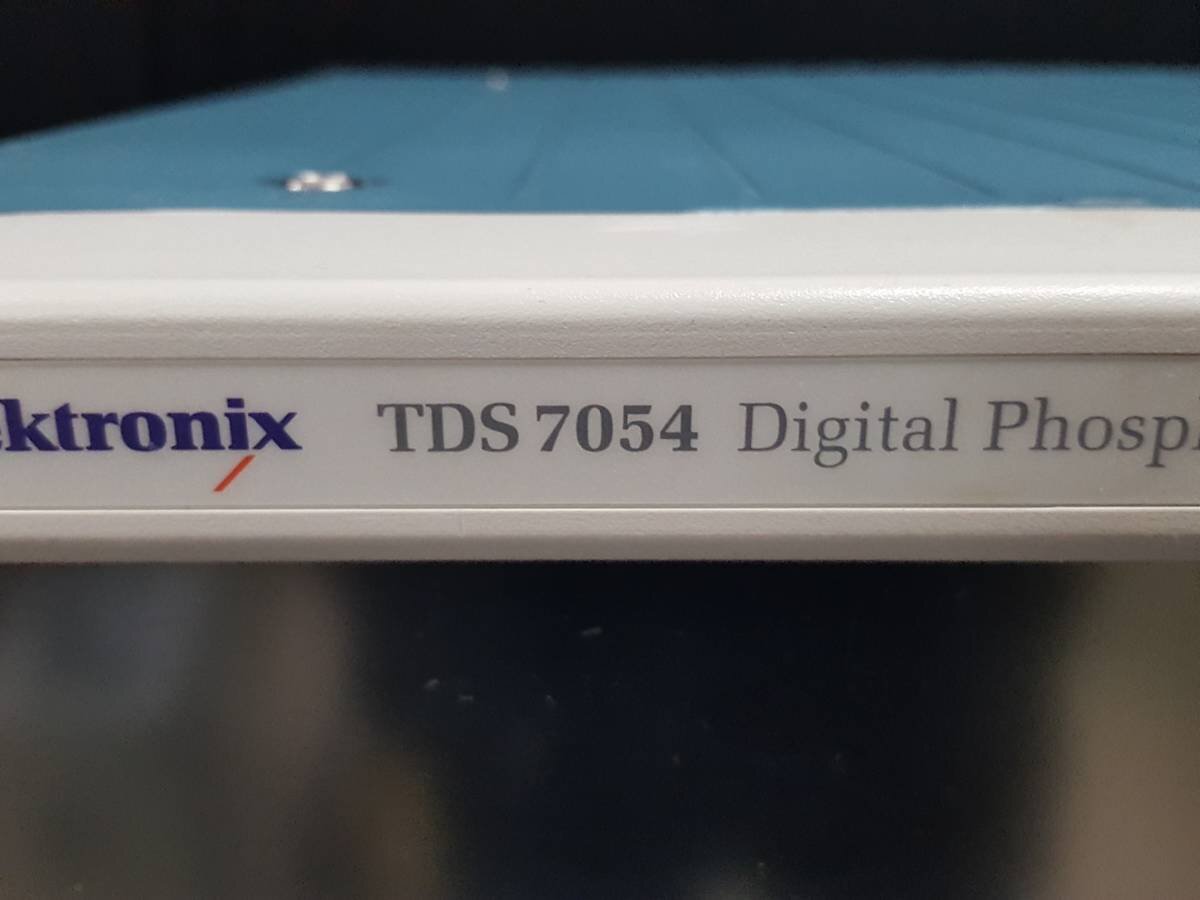 Tektronix TDS7054 Digital Oscilloscope 500MHz 4ch 5GS/s [b1213296870]