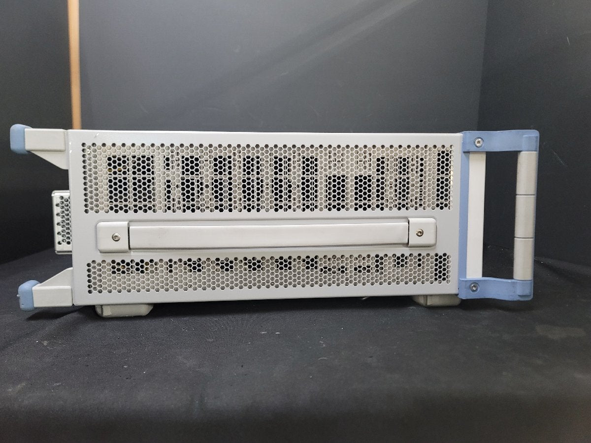NBC R&S CMW500 Wideband Radio Communication Tester [e1213339403]
