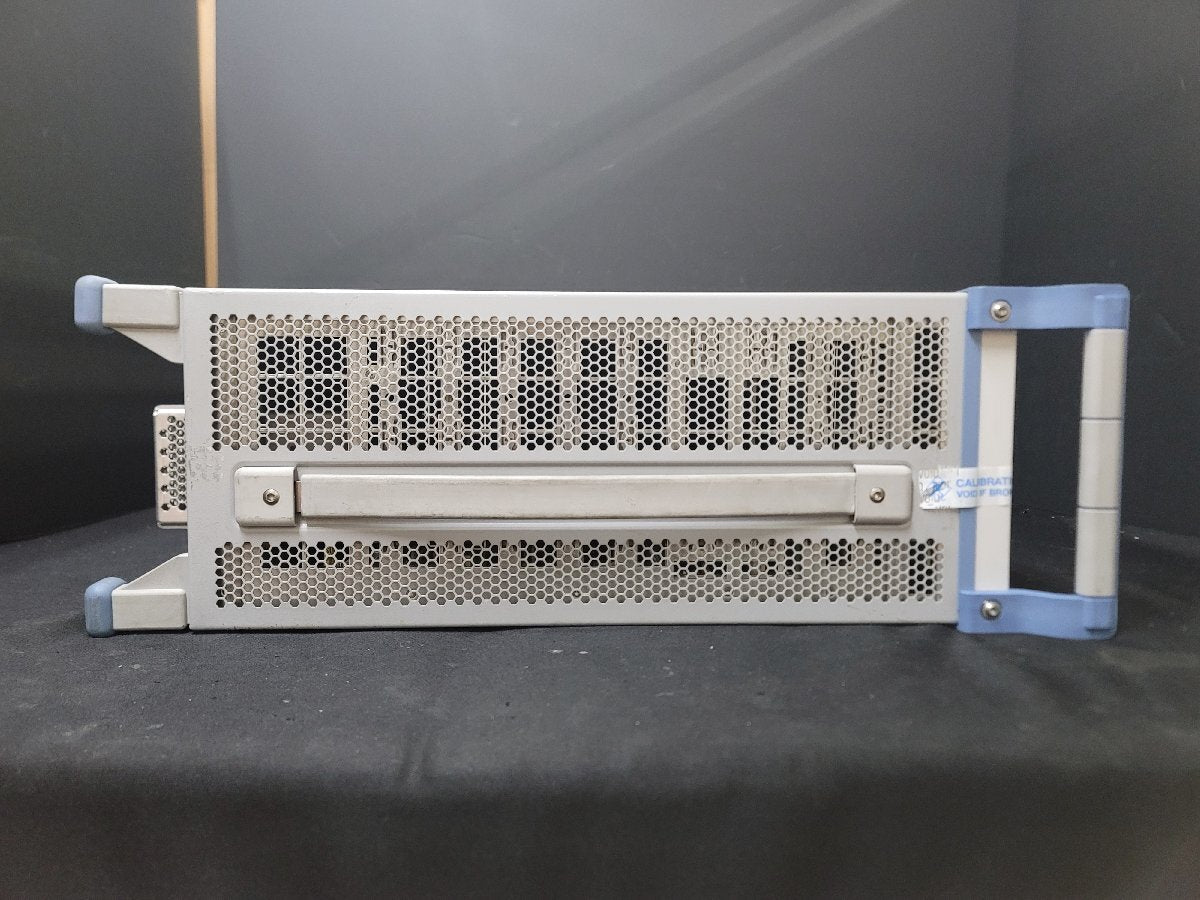 NBC R&S CMW500 Wideband Radio Communication Tester [v1213338964]