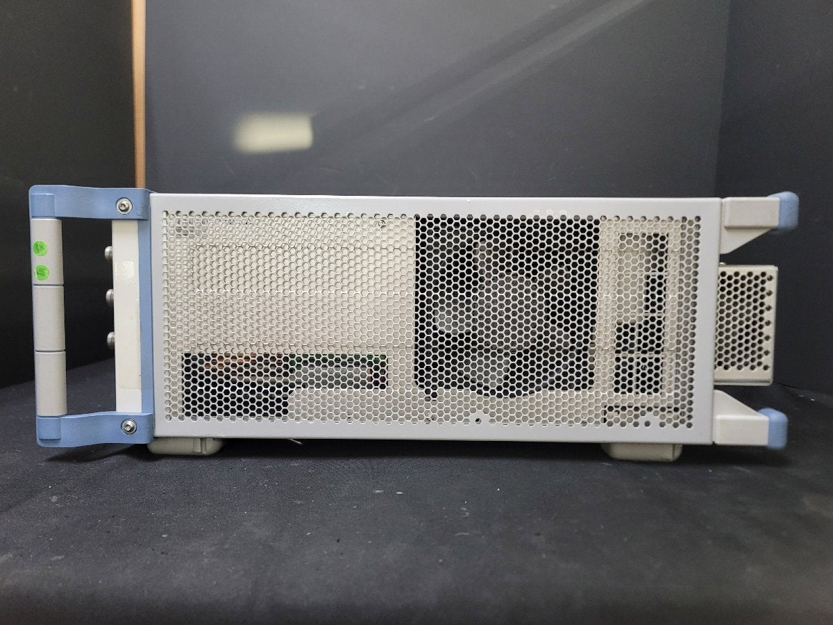 NBC R&S CMW500 Wideband Radio Communication Tester [c1213336673]