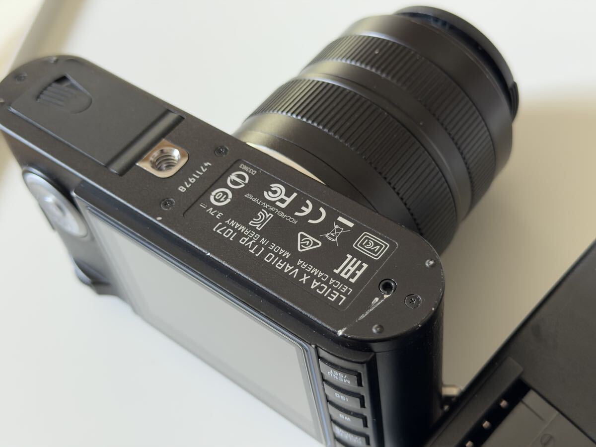 Leica X Vario Black Compact Digital Camera [x1213483619]