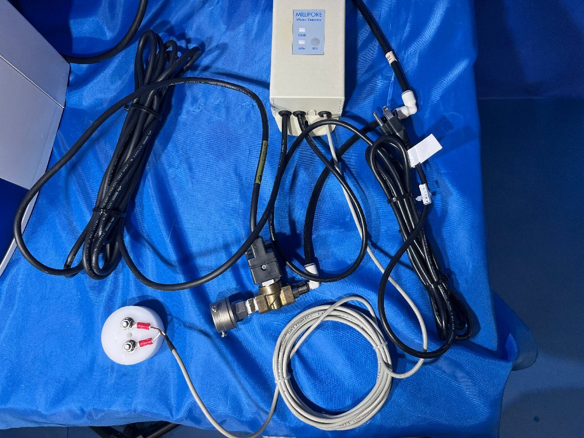 MERCK DirectQ 3UV Ultrapure Water Production Equipment [d1213746101]