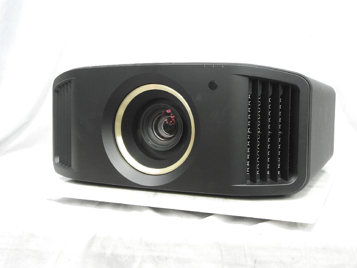 JVC DLA-V7-BJ D-ILA HDR Compatible Native 4K Projector [s1213580493]